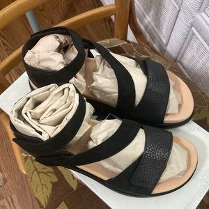 Romika Borneo 07 Gladiator Leather Sandals New in Box Black Leather